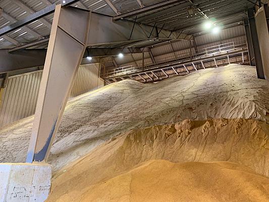 JD Heiskell Commodity Barn