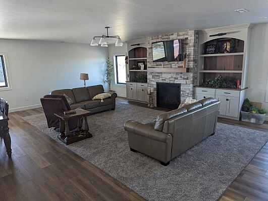 Personal Shop / Living Area